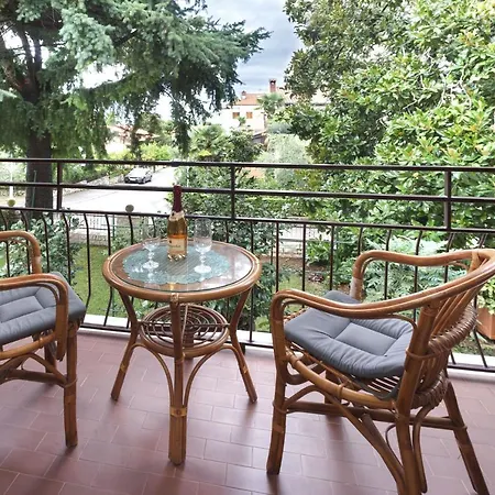 Valmare Apartment *